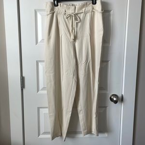 Khaki capris